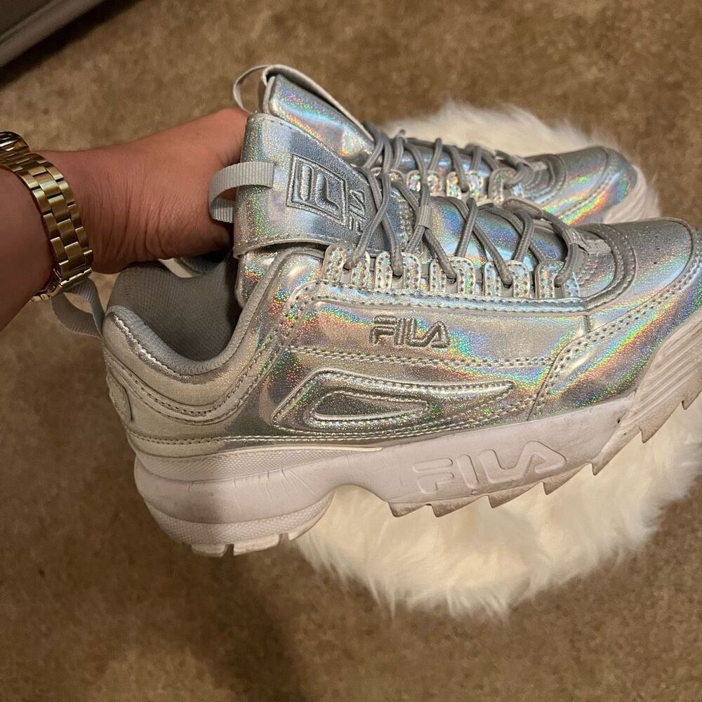 Fila holographic shoes y2k size 9